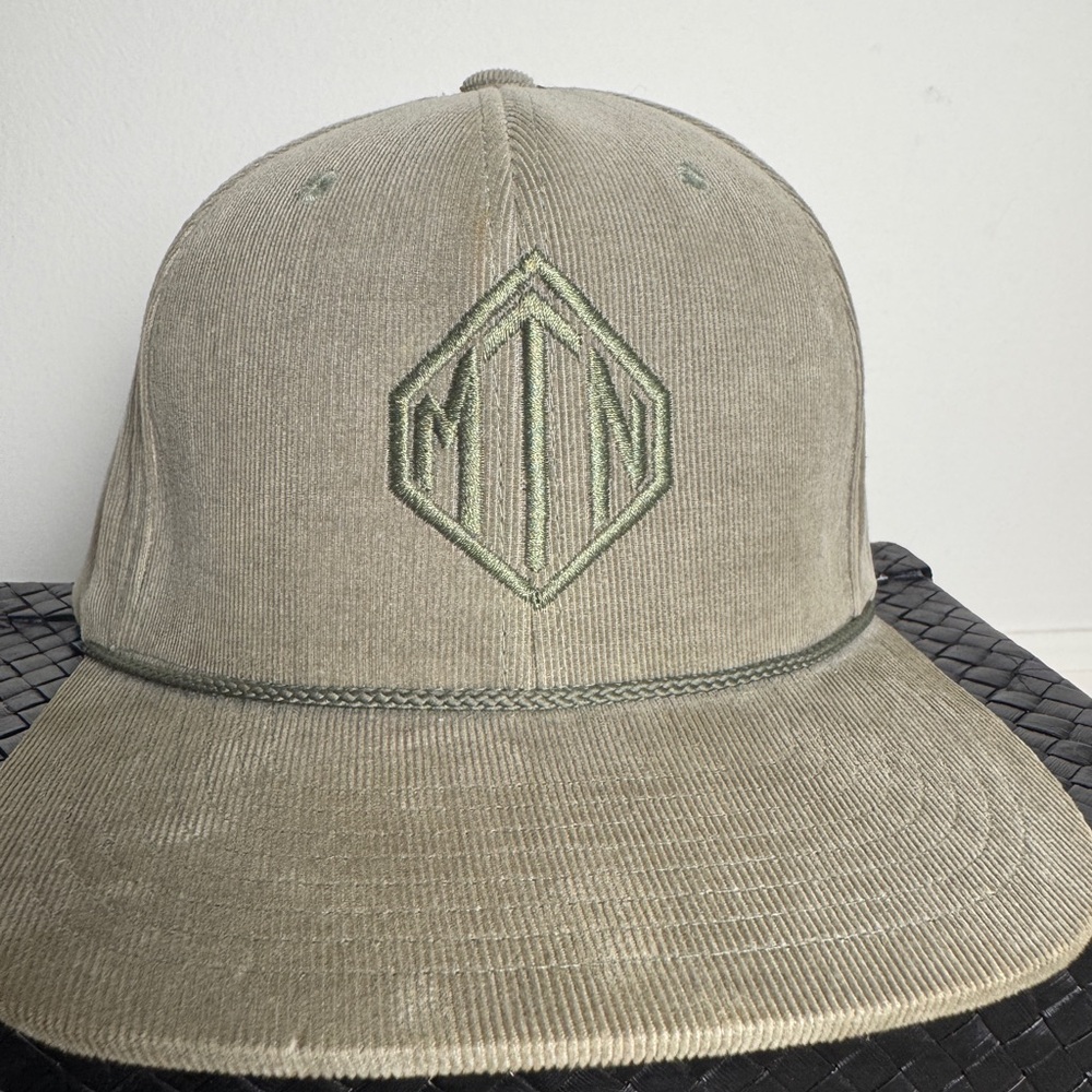 Mountain Standard - Corduroy Cap with Embroidered Logo - Beige/green
